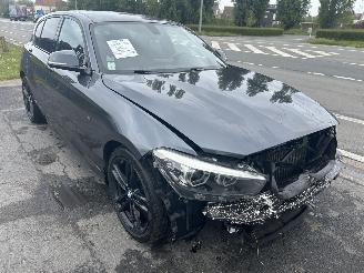 krockskadad bil auto BMW 1-serie 114D 2017/10