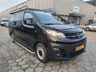Vaurioauto  commercial vehicles Opel Vivaro-e 50kWh L2H1 Innovation AUTOMAAT 2022/10