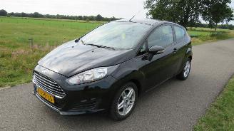 damaged Ford Fiesta 1.0 Style Airco [ Nieuwe Type 2013