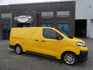 Vaurioauto  commercial vehicles Opel Vivaro-e L3H1 EDITION 50 KWH 2022/6