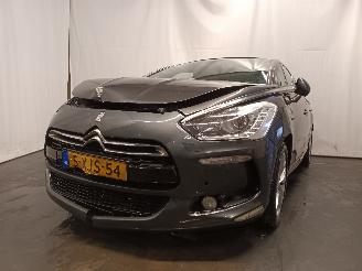 Voiture accidenté Citroën DS5 DS5 (KD/KF) Hatchback 5-drs 2.0 HDi 16V 200 Hybrid4 (DW10CTED4(RHC)) [=
120kW]  (12-2011/07-2015) 2014/8