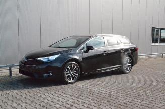 voitures voitures particulières Toyota Avensis Toyota Avensis Touring Sports Edition-S Navi Klima Voll 2016/12