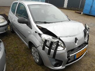 Unfall Kfz Renault Twingo 1.2 Benzine