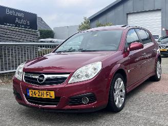 Käytettyjen passenger cars Opel Signum 1.9 CDTI Executive 2008/2