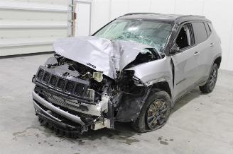 damaged passenger cars Jeep Compass  2019/6