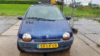 begagnad bil auto Renault Twingo Twingo (C/S06) Hatchback 1.2 (D7F-700) [43kW]  (05-1996/06-2007) 1998/2