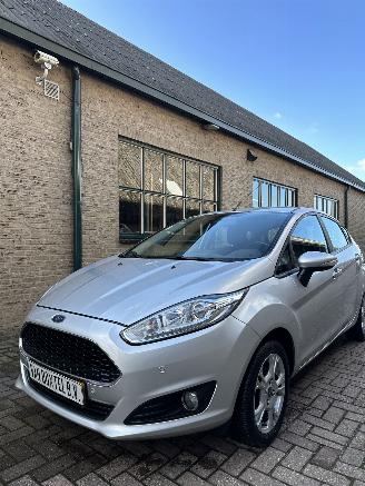 Damaged car Ford Fiesta Ford Fiesta 1.0 Style Ultimate 2016/10