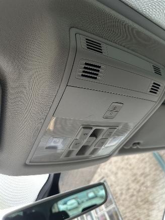 Skoda Karoq 1.5 TSI ACT Style business picture 21