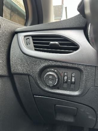 Opel Astra SPORTS TOURER picture 14