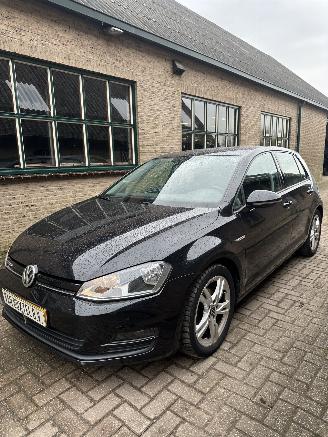 skadebil auto Volkswagen Golf  2017/3
