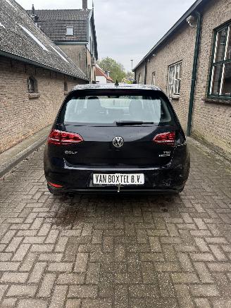 Volkswagen Golf  picture 4