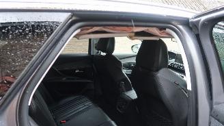 Peugeot 3008 Peugeot 3008 1.6 e-THP Allure picture 27