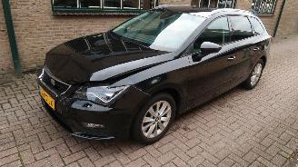 Voiture accidenté Seat Leon Seat Leon ST 1.0 TSI Style Ultimate Edition 2020/9