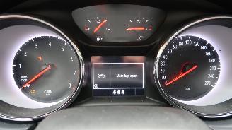 Opel Astra Opel Astra Sports Tourer 1.2 Business Edition picture 8
