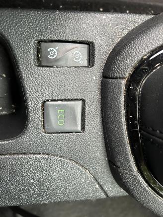 Renault Clio GERESERVEERD!!! 0.9 TCe Intens picture 19