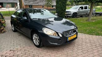 skadebil auto Volvo S-60 1.6 T3 Business 2012/1