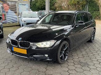 skadebil auto BMW 3-serie 320 i. F31. Station 2013/6