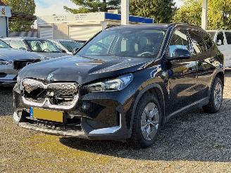 Coche accidentado BMW iX1 eDrive 20 67 KWH. ( schroefschade ) 2025/9