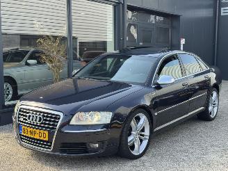 krockskadad bil auto Audi A8 3.7 quattro Pro line 2004/1