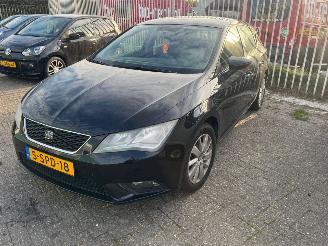 Schadeauto Seat Leon 1.2 TSi Enjoy 2013/11