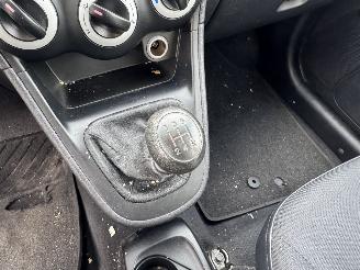 Hyundai I-10 1.1 active cool picture 12