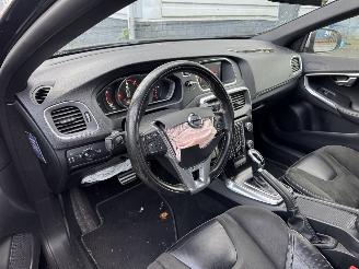 Volvo V-40 2.0 D2 Momentum R-design picture 14