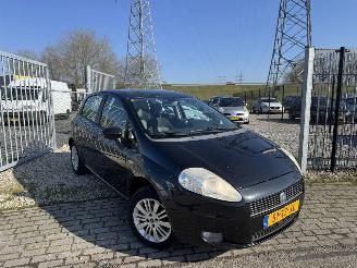 Schadeauto Fiat Punto 1.4 Dynamic 2007/3