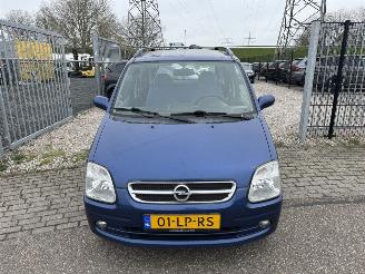 Opel Agila 1.2-16 V Elegance picture 3
