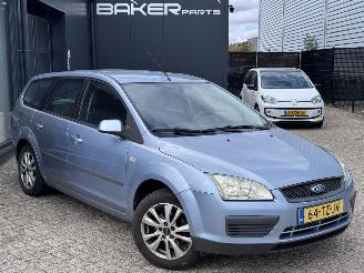 Schadeauto Ford Focus 1.6 16-V trend 2007/3