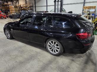 BMW 5-serie 520D Panorama Automaat picture 4