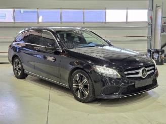 damaged passenger cars Mercedes C-klasse 200d LED PERFORMANCE AUTOMAAT 2018/9