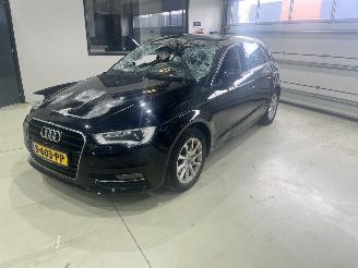 Vaurioauto  passenger cars Audi A3 SPORTBACK 2015/1