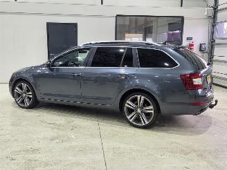 Skoda Octavia 1.6 TDI Greentech PANO picture 2