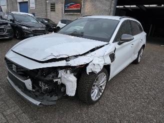 Avarii autoturisme Seat Leon FR 1.4 eTSI Hybrid Sportstourer Memory Led Navi Camera Leder 27gr.! 2021/5