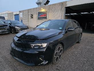 Voiture accidenté Opel Astra GS-Ultimate Automaat Pano Massage Leder 360view Virtual Head-Up Memory Navi Keyless Gekoelde stoelen Led Acc 96KW/131PK 2024/12