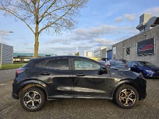 Schadeauto Ford Puma Facelift ST-Line Automaat Virtual Keyless Camera Led Acc Lane-Assist 92KW/125PK 2024/6