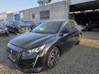Avarii autoturisme Peugeot 208 1.2 Allure Automaat Led Camera Navi Drive-Mode 1/2Leder 74KW/100PK 2023/3