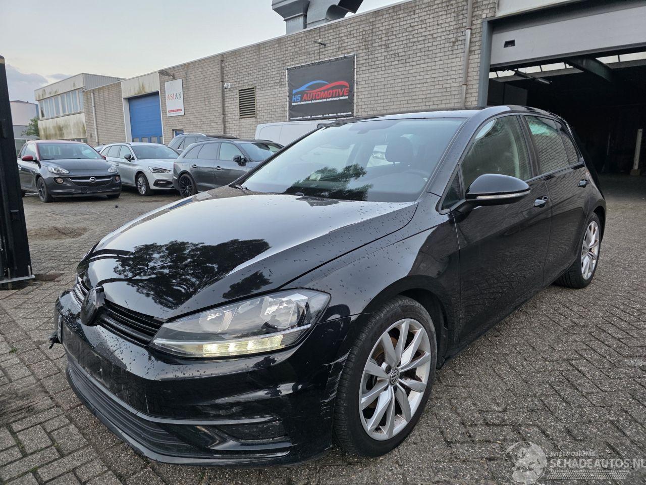 Volkswagen Golf 1.5 TSI DSG Camera Keyless Navi Led Acc Ecc Coming-Home 110KW/150PK