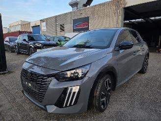 Coche accidentado Peugeot 208 GT Automaat Pano Led Keyless Camera Navi Drive-Mode Leder Sfeerverl. 74KW/101PK 2024/6