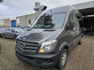 Schadeauto Mercedes Sprinter 316CDI Automaat 9-persoons Elec.Schuideur Camera CruiseControle Blindspot 120KW/163PK 2017/5