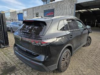 Coche accidentado Volkswagen Tiguan 1.5 TSI eHybride IQ-Light 360View Virtual Keyless Sfeerverl. Acc Lane-Assist 1/2Leder 2026/3