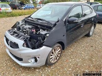 Coche siniestrado Mitsubishi Attrage Attrage (A1), Sedan, 2013 1.2 12V 2016/12