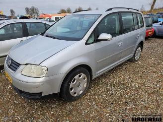 Uttjänta bilar auto Volkswagen Touran Touran (1T1/T2), MPV, 2003 / 2010 1.6 FSI 16V 2003/6