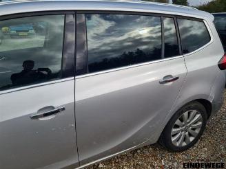 Opel Zafira Zafira Tourer (P12), MPV, 2011 / 2019 2.0 CDTI 16V 110 Ecotec picture 11