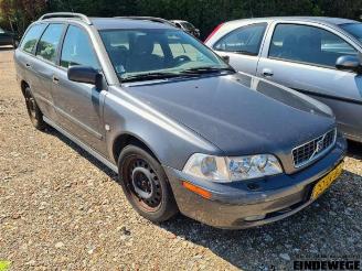 Auto da rottamare Volvo V-40 V40 (VW), Combi, 1995 / 2004 2.0 16V Turbo 2003/5
