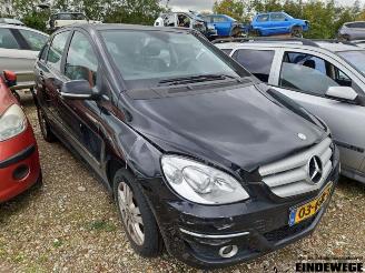 Auto da rottamare Mercedes B-klasse B (W245), Hatchback, 2005 / 2011 1.7 B-180 16V 2009/11