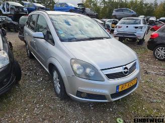 Uttjänta bilar auto Opel Zafira Zafira (M75), MPV, 2005 / 2015 2.2 16V Direct Ecotec 2007/11