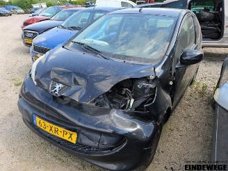 Coche siniestrado Peugeot 107 107, Hatchback, 2005 / 2014 1.0 12V 2007/8