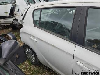 Hyundai I-20 i20, Hatchback, 2008 / 2015 1.1 CRDi VGT 12V picture 9