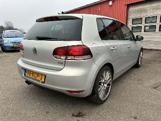 Volkswagen Golf 2.0 TDI Highline picture 3